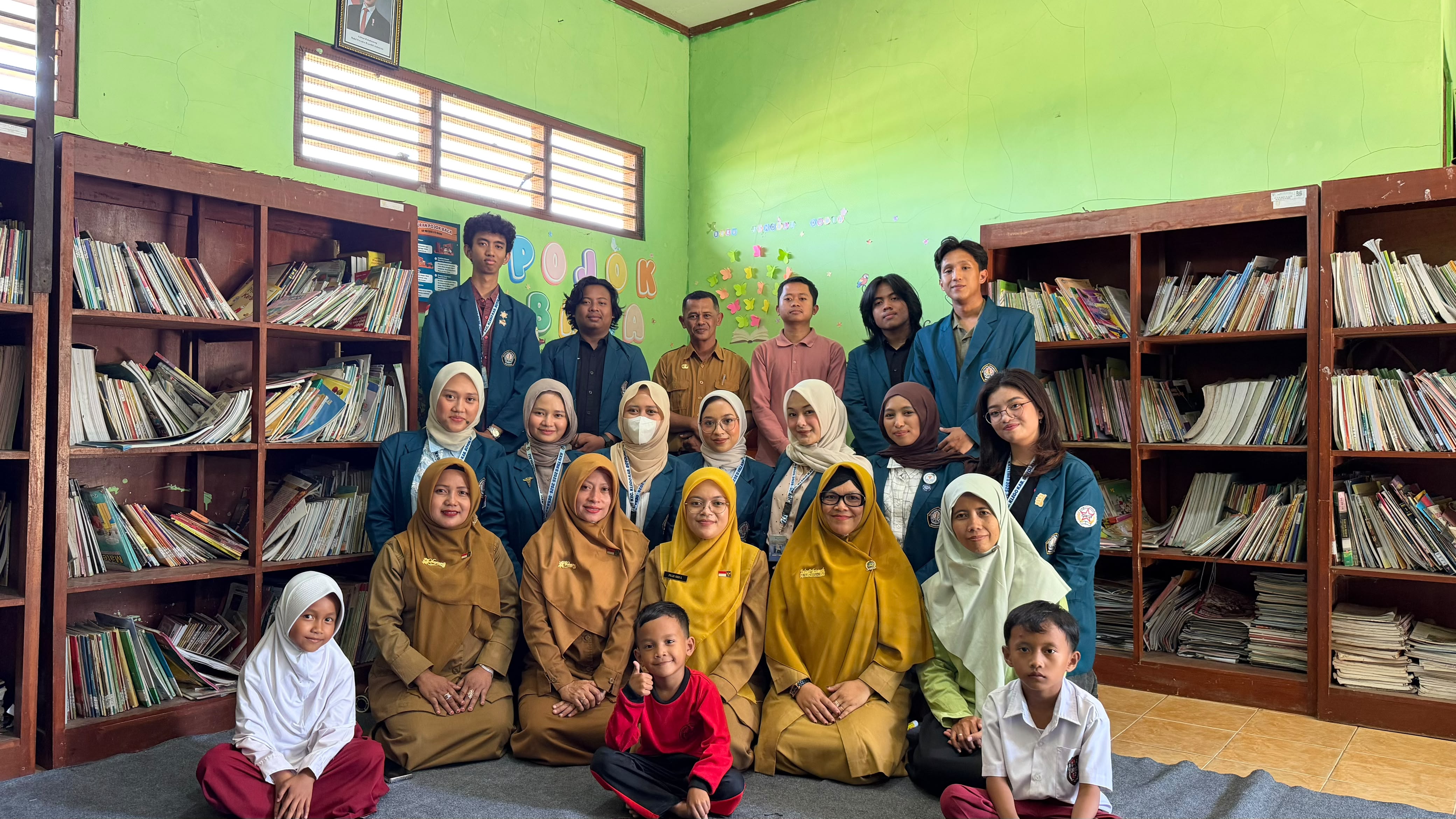 Mahasiswa KKN Undip Wujudkan Pojok Baca di SDN 02 Bade, Tumbuhkan Semangat Membaca Sejak Dini